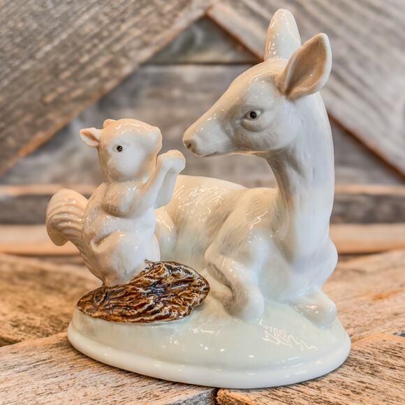 UCGC Vintage Woodland Animal Friends-Deer and Squirrel-Porcelain Figurine-4.25"H - Picture 2 of 7